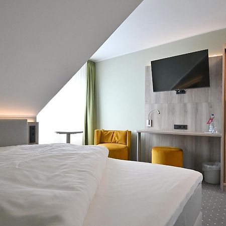 Hotel Restaurant Zur Post Lohfelden Екстер'єр фото