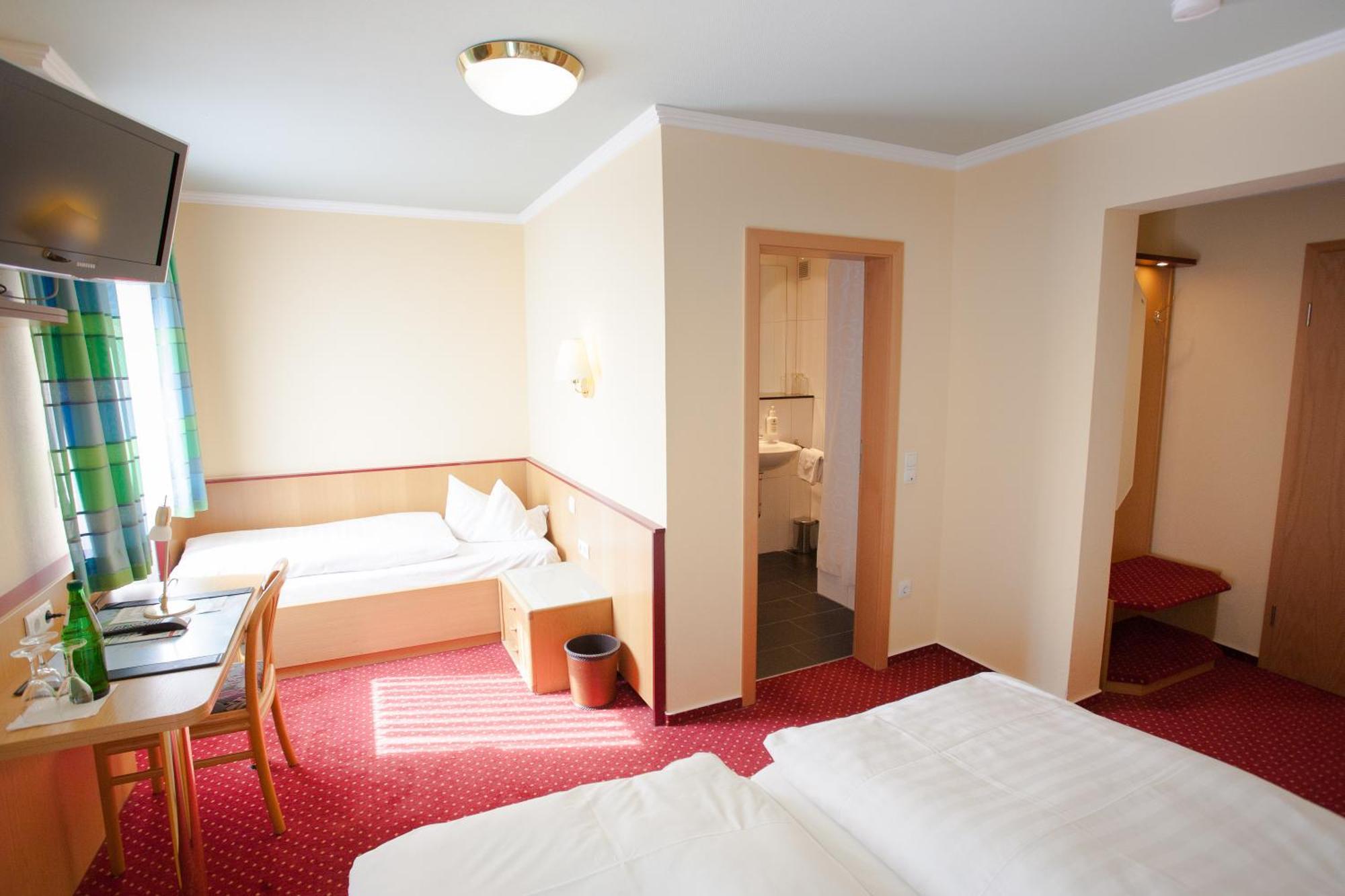 Hotel Restaurant Zur Post Lohfelden Екстер'єр фото
