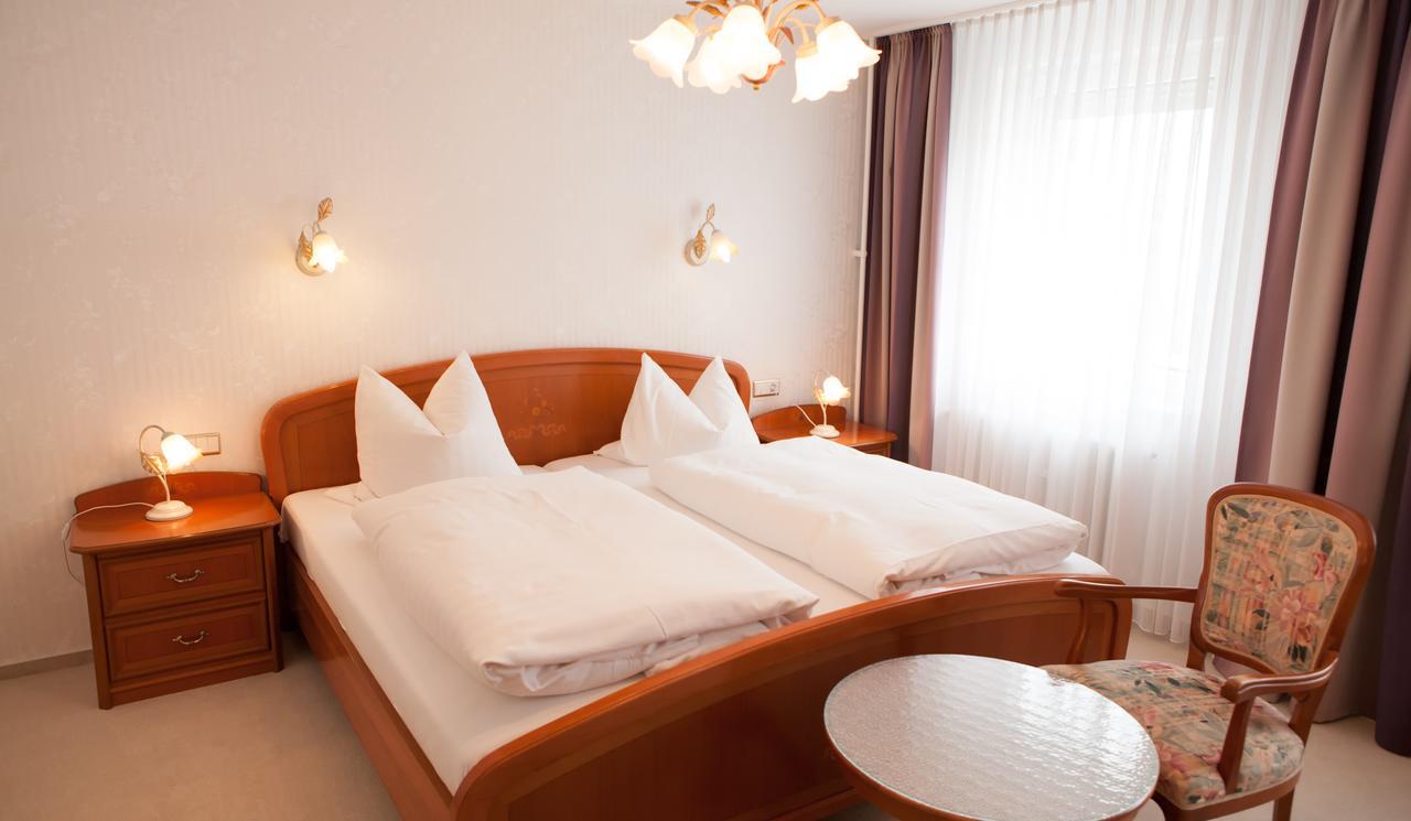 Hotel Restaurant Zur Post Lohfelden Екстер'єр фото